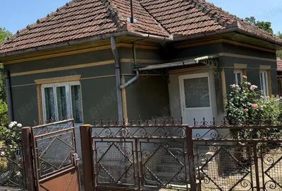 Casă cu 4 camere în Gurahonț - 4