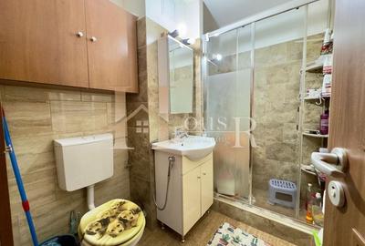 La etajul 1, decomandat si dotat cu centrala termica proprie. Zona Soarelui ! - 13