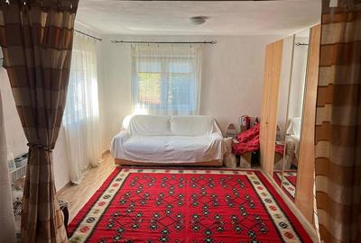 Casă individuală cu 5 camere cu Canalizare în Cocorăștii Caplii - 4