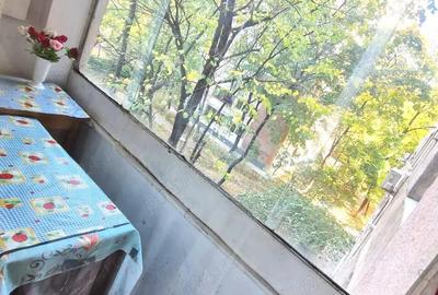 Garsonieră decomandată în Drumul Taberei