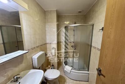 Spațiu comercial, de 674 mp, în Cetății - 9