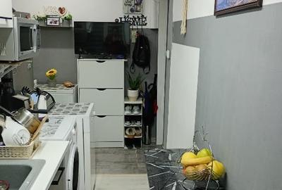 Apartament cu 3 camere semidecomandat în Central - 12