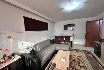 Apartament cu 3 camere decomandat în Bocșa - 2