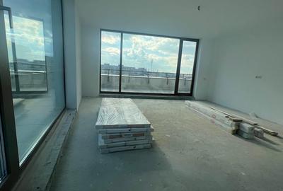 Penthouse cu 4 camere semidecomandat în Știrbei Vodă