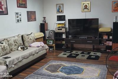 Garsonieră decomandată, mobilată în Poiana Țapului - 1