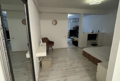 Apartament cu 2 camere decomandat în Apărătorii Patriei - 5