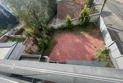 Spațiu comercial, de 300 mp, în Central