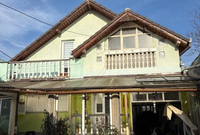 Casă cu 5 camere în Central - 2