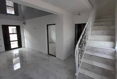 Casă cu 4 camere în Năvodari - 6