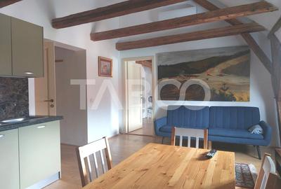 Duplex cu 13 camere cu Canalizare în Cisnădie - 1