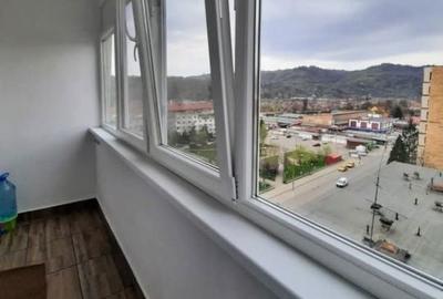 Apartament cu 2 camere semidecomandat în Petros - 2