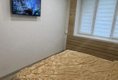 Garsonieră decomandată în Gorjului