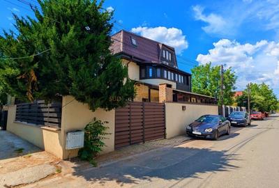 Casă individuală cu 5 camere cu Canalizare în Central - 2