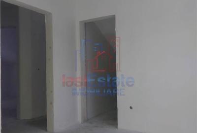 Casă cu 4 camere în Lețcani - 3