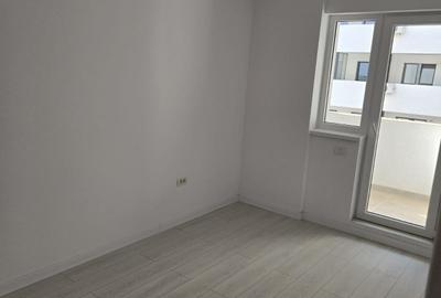 Apartament cu 2 camere semidecomandat în Berceni - 4