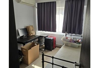 Apartament cu 3 camere decomandat în Văcăresti - 1