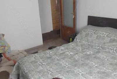 Apartament cu trei camere, zona Bradet - 1