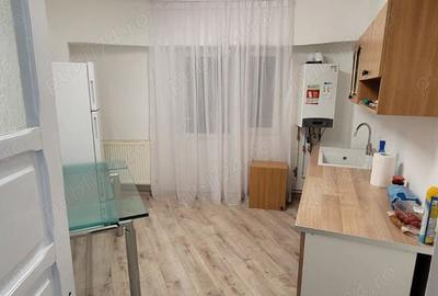 Ofer spre inchiriere apartament 2 camere ultracentral. - 2