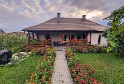 Casa 2 camere renovata modern 9km de Campu Cetatii