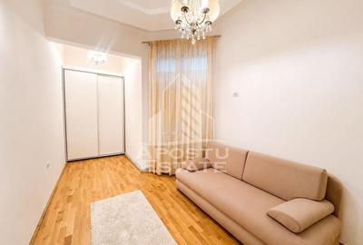 Apartament cu 3 camere decomandat în Neptun - 9