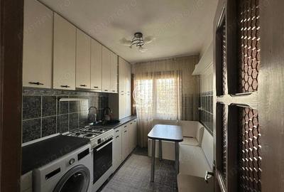 Apartament cu 3 camere decomandat în Podu Roș - 5