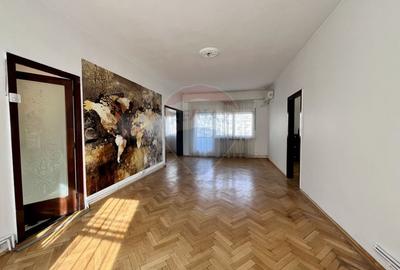 Apartament cu 4 camere circular în P-ța Victoriei - 2