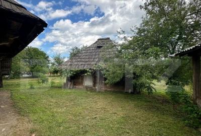 Teren de 5500 mp, în Central