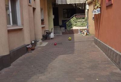 Apartament cu 4 camere în Tei - 4