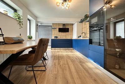 Apartament cu 3 camere decomandat, mobilat în Faleza Nord