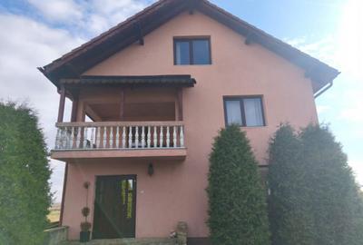 Casa individuala, 200mp utili, 1600mp teren, Radauti - 1