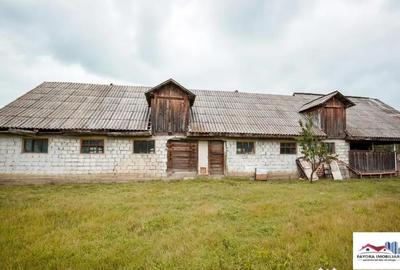 Casă cu 5 camere cu Teren 1490 Mp în Batoș - 3