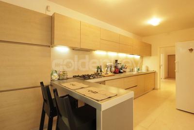 Duplex cu 6 camere cu Canalizare în Iancu Nicolae - 7