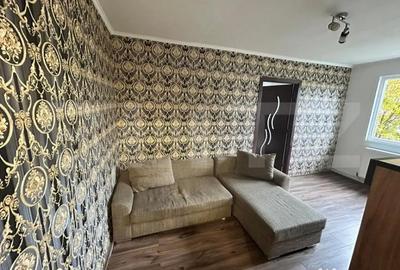Apartament cu 2 camere semidecomandat în Micro 14