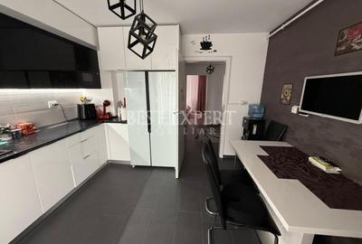 Apartament 4 camere mobilat, utilat si cu Parcare acoperita/Geam Baie - 11