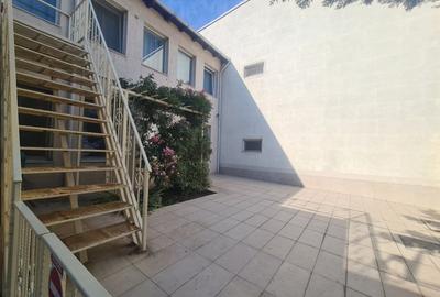 Vila de închiriat în Tomis 2