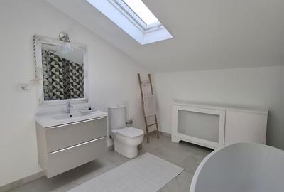 Casă cu 4 camere în Berceni