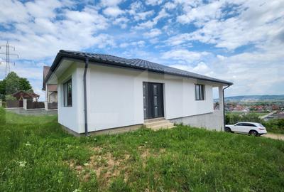 Casă cu 4 camere cu Teren 500 Mp în Nazna - 5