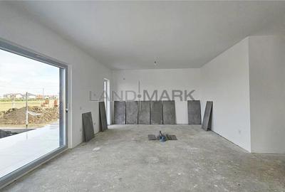 Casă cu Teren 435 Mp în Central - 3