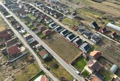 Teren Construcții intravilan de 1900 mp, în Oșorhei