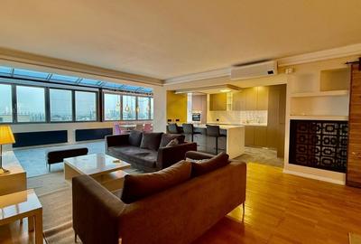 REA1027216 Penthouse Green Lake - 11