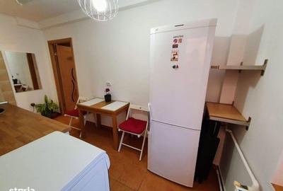 Garsonieră decomandată, mobilată în Vitan - 9