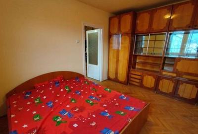 Apartament 3 camere, zona Posta Veche - 1