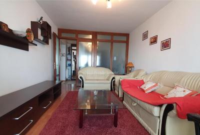 Apartament - 2 camere - 60 mp - Zamca