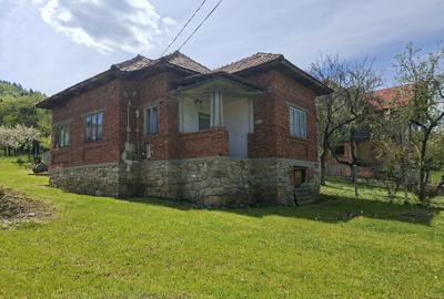 Casă cu 4 camere în Negrulești - 4
