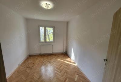 Apartament cu 3 camere semidecomandat în Circumvalațiunii - 7