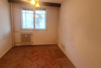 Apartament cu 3 camere semidecomandat în Titan - 1