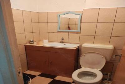 Apartament 4 camere, decomandat - zona Tractorul - 2