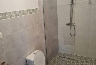 Apartament cu 3 camere decomandat în Central - 1