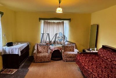 Casă cu 3 camere cu Teren 1390 Mp în Tilișca - 2