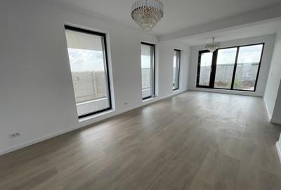 Casă cu 6 camere cu Teren 400 Mp în Domnești - 11